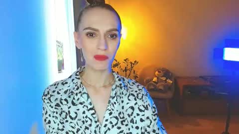 Snapshot of yourladysunshine chatting on 02.18.26 Ksyusha online show from 02.18.26