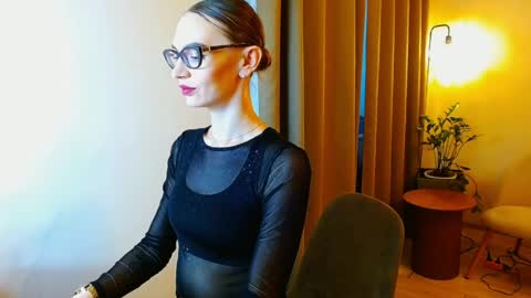 Snapshot of yourladysunshine chatting on 04.09.26 Ksyusha online show from 04.09.26