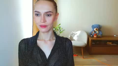 Snapshot of yourladysunshine chatting on 04.13.26 Ksyusha online show from 04.13.26