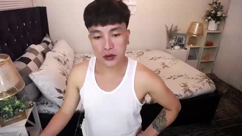 --               online show from 11.22.25