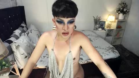 --               online show from 11.25.25