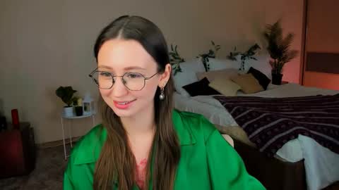 Snapshot of yourlovelystoryy chatting on 01.19.26 Vetta online show from 01.19.26