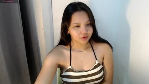 Snapshot of yournaughty_leigh chatting on 07.31.26 yournaughty_leigh online show from 07.31.26