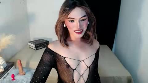 TIFFANY SUCKING QUEEN online show from 05.11.26