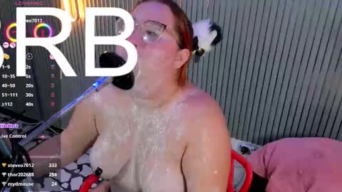 Snapshot of yourpretty_chloe chatting on 01.31.26 CHLOE online show from 01.31.26