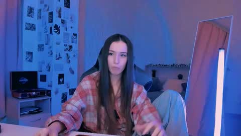 Snapshot of yourrdanceteacher chatting on 10.02.25 Eva online show from 10.02.25