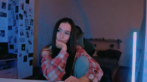 Snapshot of yourrdanceteacher chatting on 10.12.25 Eva online show from 10.12.25