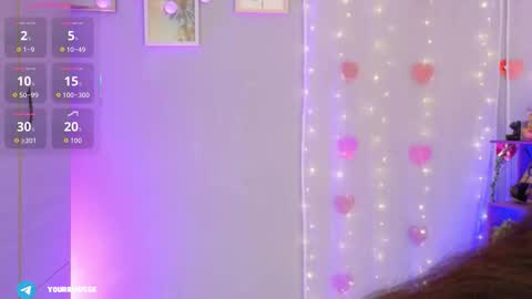 Snapshot of yourrmuse_ chatting on 02.11.26 Isabella but you can call me Isa .-. online show from 02.11.26