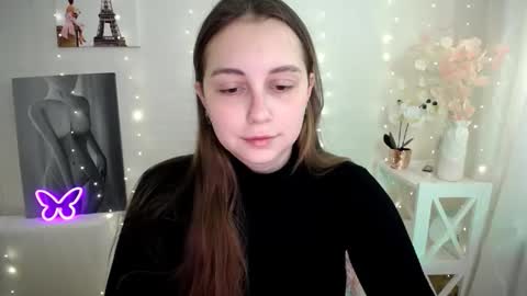 Snapshot of yours_piece_of_happiness_ chatting on 04.29.26 Happy online show from 04.29.26