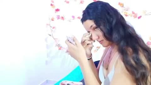 Snapshot of yoursexy18lover chatting on 06.14.26 Lina and roberth online show from 06.14.26