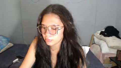 yoursexy_reb online show from 12.20.25