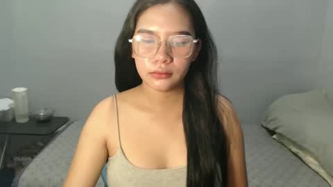 yoursexy_reb online show from 01.17.26