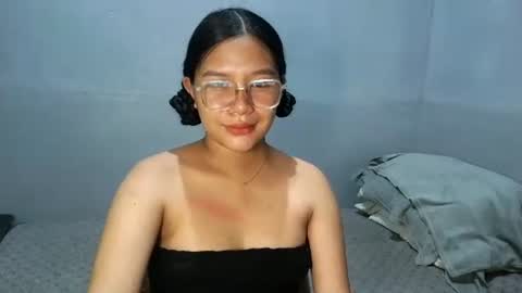 yoursexy_reb online show from 02.26.26