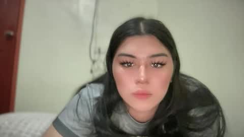 Snapshot of yoursexytowngirl chatting on 04.18.26 LALA online show from 04.18.26