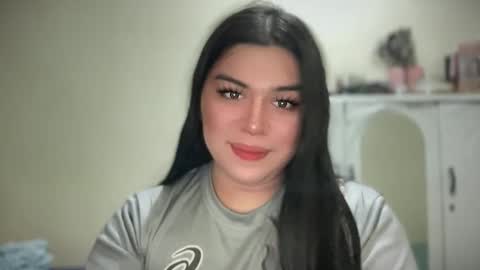 Snapshot of yoursexytowngirl chatting on 04.18.26 LALA online show from 04.18.26