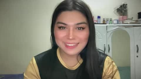 Snapshot of yoursexytowngirl chatting on 04.19.26 LALA online show from 04.19.26