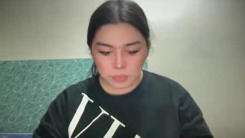 Snapshot of yoursexytowngirl chatting on 04.24.26 LALA online show from 04.24.26