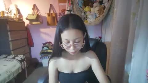 Snapshot of yourshy_cess chatting on 04.16.26 Cess online show from 04.16.26