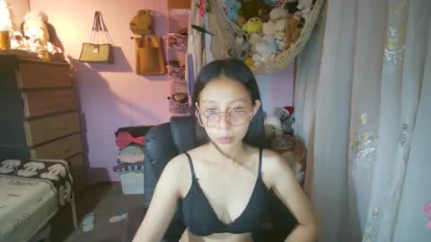 Snapshot of yourshy_cess chatting on 04.18.26 Cess online show from 04.18.26
