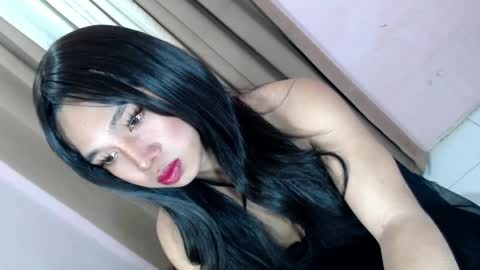 Snapshot of yourslutty_stella69 chatting on 04.29.26 Stella online show from 04.29.26