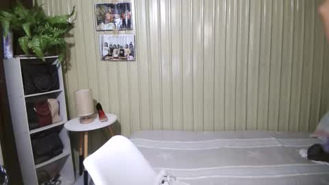 yoursubmissive_larah online show from 04.13.26