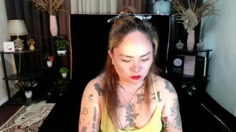 Snapshot of yoursweet_amara chatting on 04.28.26 AMARA online show from 04.28.26