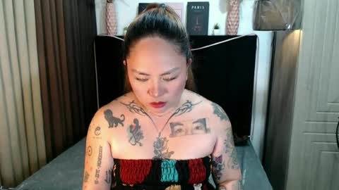 Snapshot of yoursweet_amara chatting on 06.18.26 AMARA online show from 06.18.26