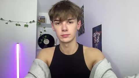 yoursweetyguy online show from 04.28.26