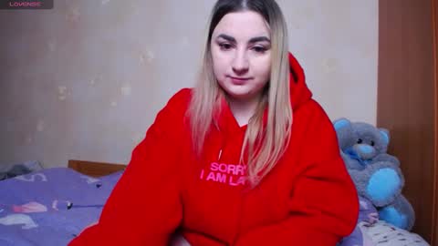 Snapshot of yourswetiegirl chatting on 02.22.25 Sofia online show from 02.22.25