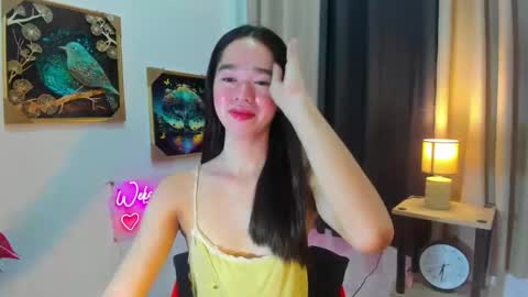 Snapshot of yourtinybunny chatting on 04.24.26 yourtinybunny online show from 04.24.26