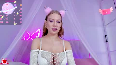 Snapshot of yourwilddestiny chatting on 02.22.26 Destiny online show from 02.22.26