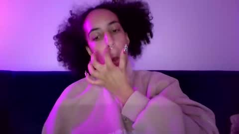 Snapshot of youwishtobeme chatting on 12.11.24 elizabeth ju online show from 12.11.24