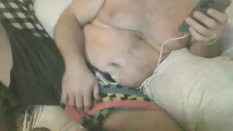 Snapshot of yoyozee chatting on 12.30.24 Yoyozee online show from 12.30.24