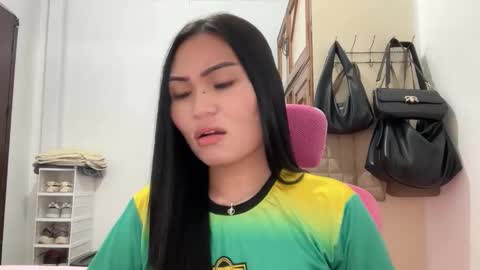 yrdrmgrl_jennie26 online show from 02.17.26