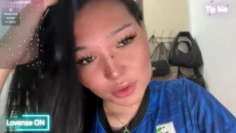 Snapshot of yrdrmgrl_jennie26 chatting on 03.11.26 yrdrmgrl_jennie26 online show from 03.11.26