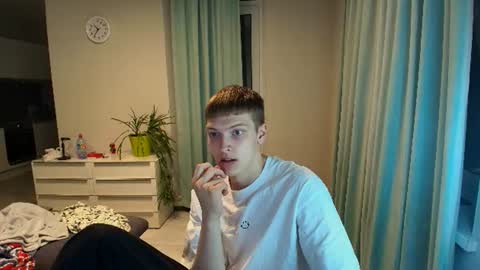 Snapshot of yrshela chatting on 06.21.26 yrshela online show from 06.21.26