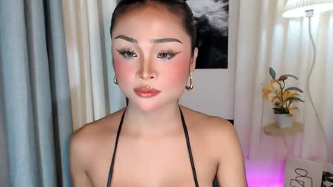 Snapshot of ysabellefox chatting on 04.21.26 ysabellefox online show from 04.21.26
