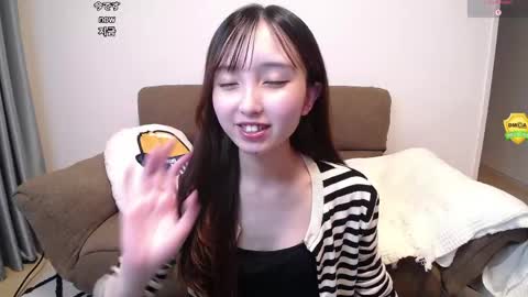Snapshot of yui_x chatting on 05.25.26 yui_x online show from 05.25.26