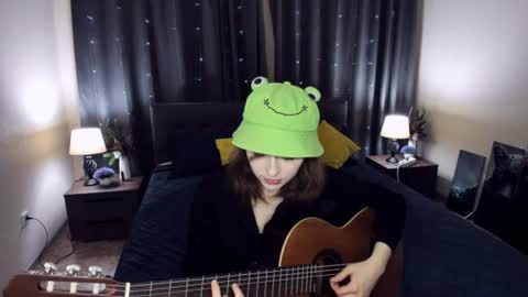 Snapshot of yukishine chatting on 07.02.26 YukiShine online show from 07.02.26
