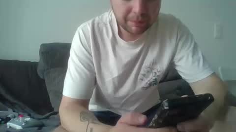 Snapshot of yulianhonchar chatting on 04.19.26 yulianhonchar online show from 04.19.26