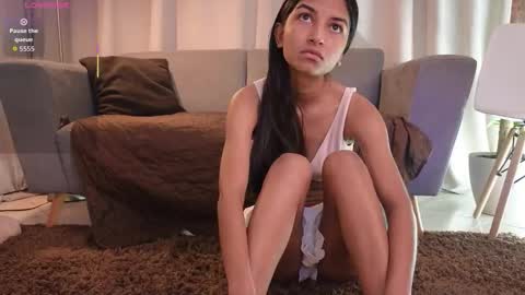 yuliethpetite online show from 12.04.25