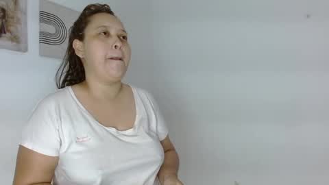 Yuli and SaraIndependent model online show from 01.27.25