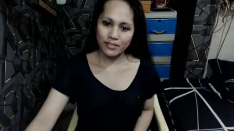 yumi online show from 04.17.26