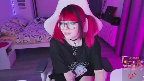 Yumi 3 online show from 03.23.26