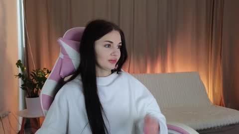 yumieast online show from 01.15.26