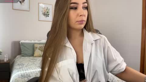 Yummy Jane online show from 05.17.26