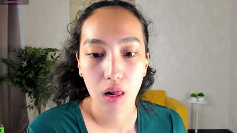 Snapshot of yummy_lamii chatting on 05.11.26 Cindey online show from 05.11.26