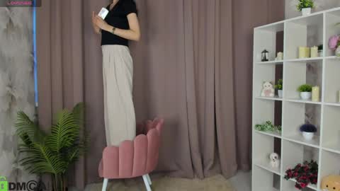 Snapshot of yummy_lamii chatting on 05.12.26 Cindey online show from 05.12.26