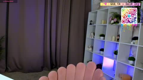 Snapshot of yummy_lamii chatting on 05.28.26 Cindey online show from 05.28.26
