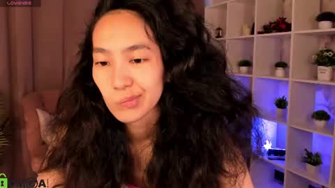 Snapshot of yummy_lamii chatting on 06.23.26 Cindey online show from 06.23.26